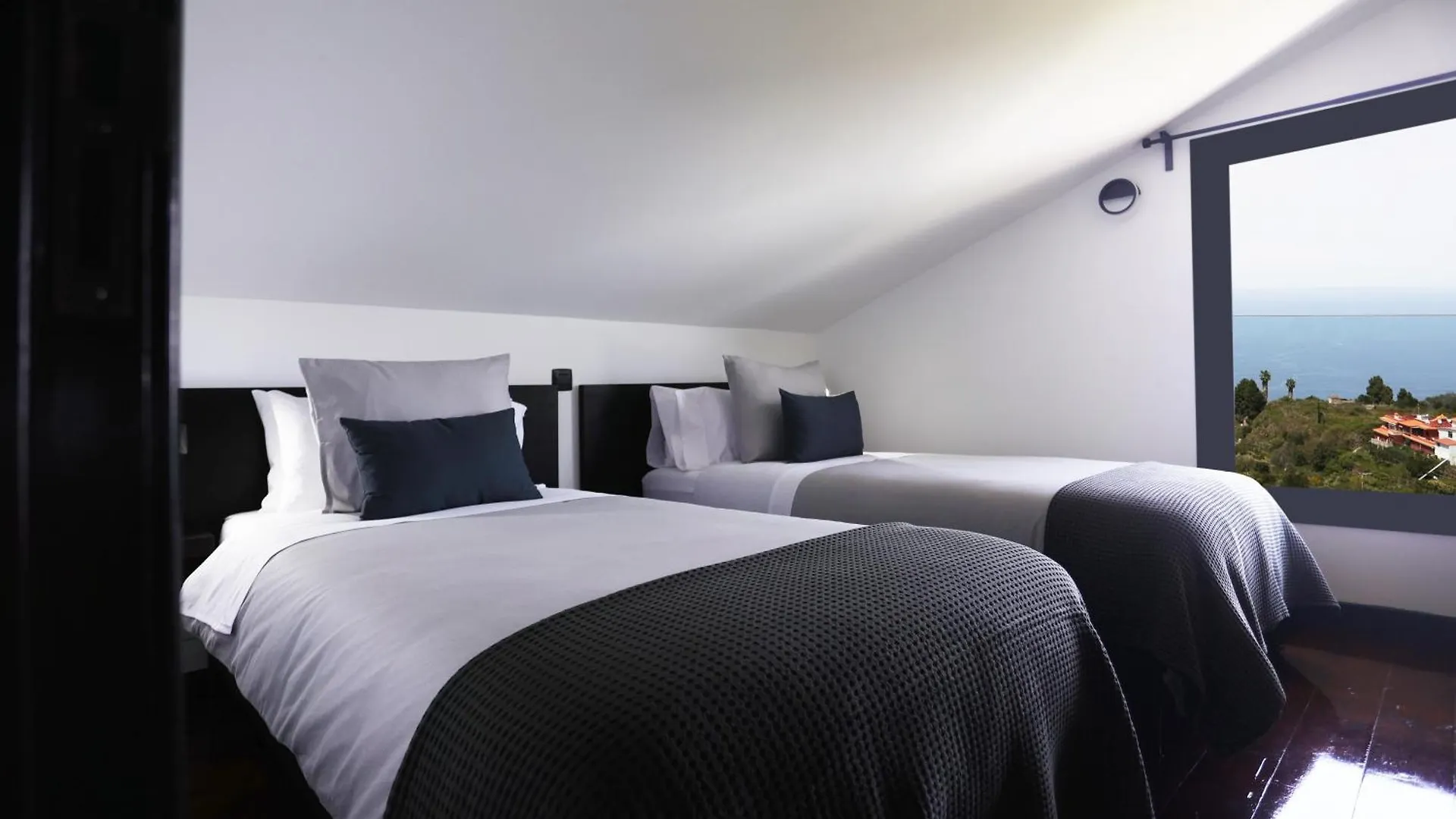 Bouganville House - Elegant & Peaceful Getaway Icod De Los Vinos 0*,  Espanha